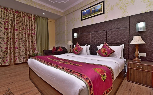 Hotel The Grand Mamta