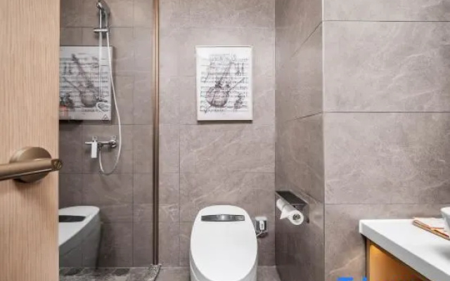Vienna Hotel (Tangshan hetoulaojie Road) – Bathroom – Tangshan
