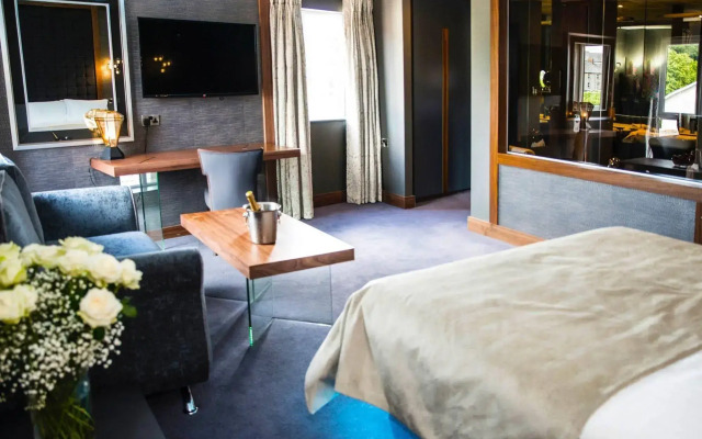 Riverside Park Hotel and Leisure Club