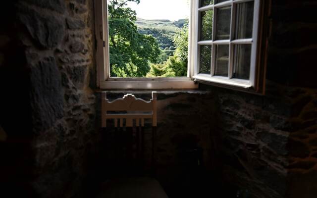 Kilmartin Castle