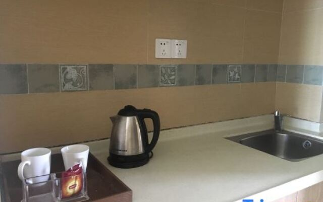 Yangjiang Hailing Island Poly Shili Yintan Fourth Quarter Holiday Apartment