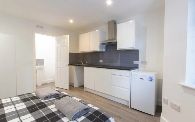 Bridge Road - Room 2b