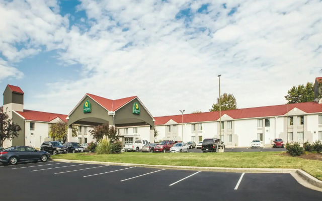 La Quinta Inn by Wyndham Waldorf