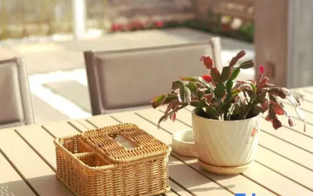 Yishuijian Seascape Holiday Meisu