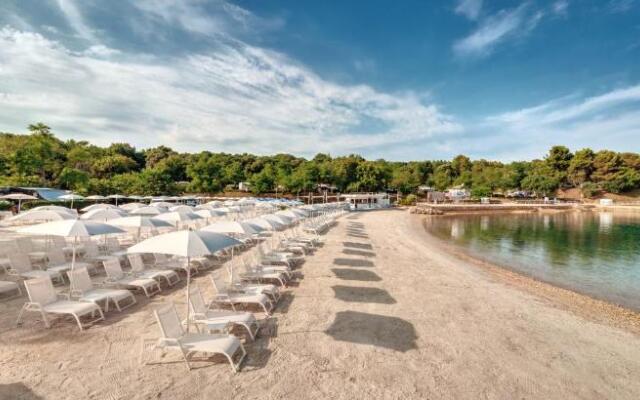 Mobilhome Victoria Camping Lanterna