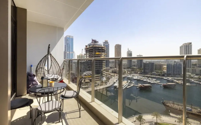 Aurora Tower by Driven Holiday Homes