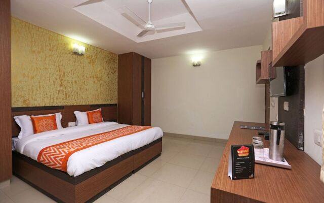 Capital O 8481 Le Tara Residency