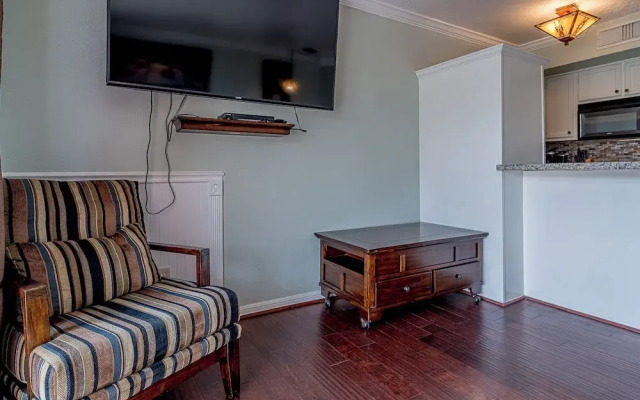 The Victorian by 3rd Coast Getaways