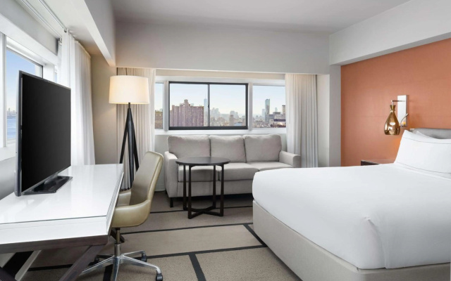 Think Hotel - Image 5