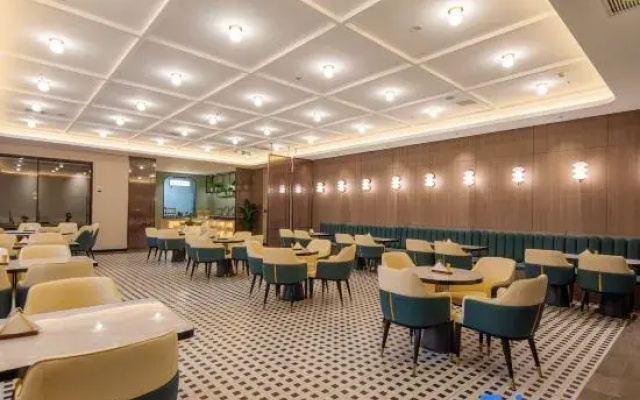 Wan'ao Hotel (Gaoxin Huanpu Sci-Tech Industrial Park Branch)