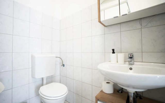 Modern 1-bedroom apartment next to Praterstern