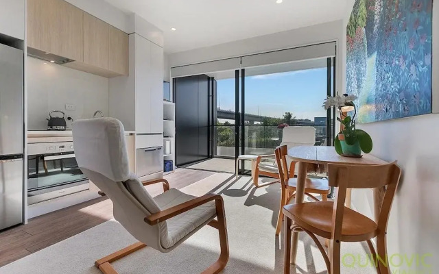 QV Stunning Apartment in New Market - 832