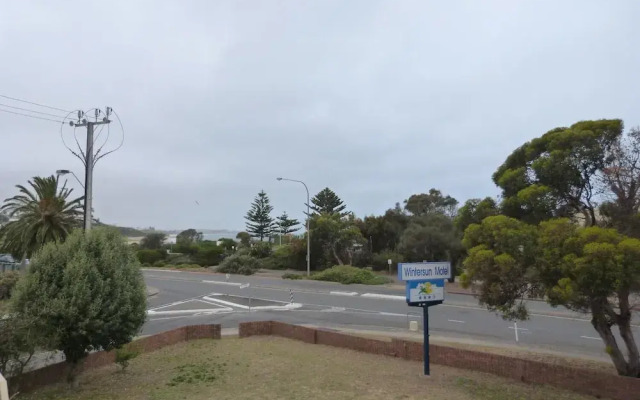 Wintersun Motel