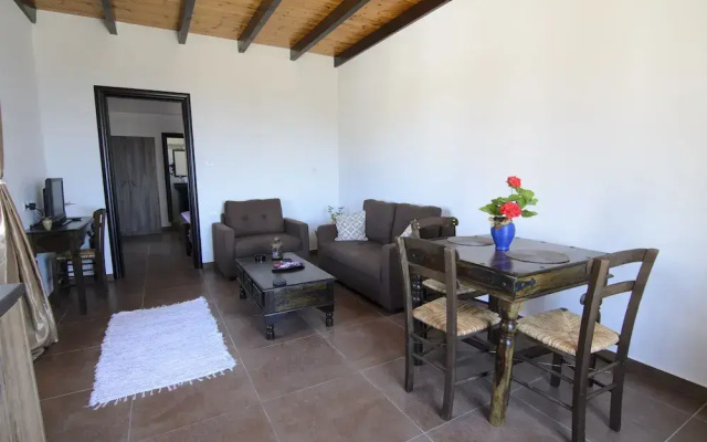 Traditional Apartments Madares