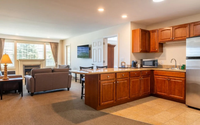 Ogunquit Hotel & Suites