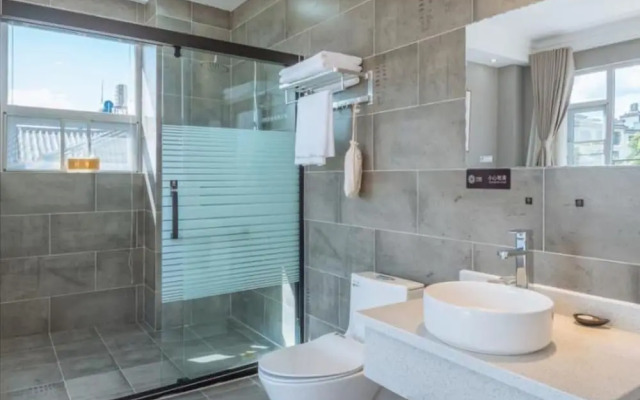 Floral Hotel · Mo Tan Lijiang