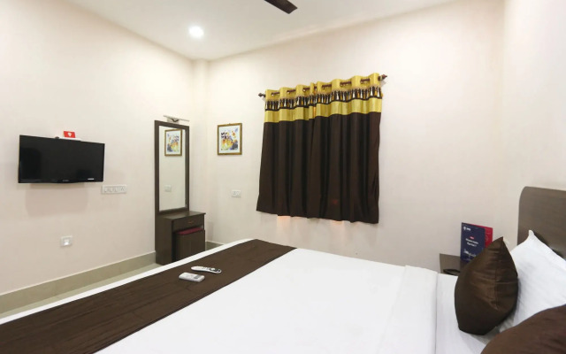 OYO Flagship 1246 Raaj Residency