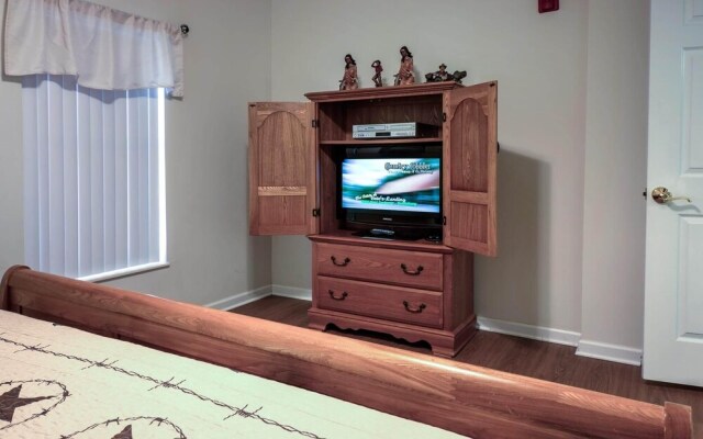 Whispering Pines 611