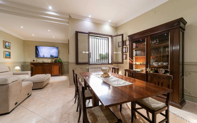Villa Simone Vacation Villa With Wifi