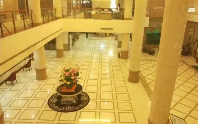 Lianhua Hotel