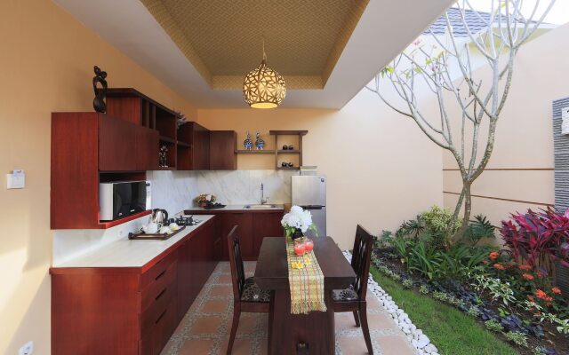 Flamingo Dewata Suite