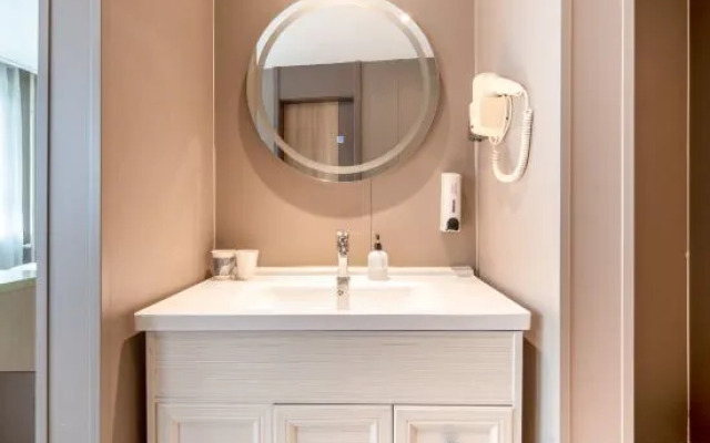 Homeinn · neo (Tianjin Xiaobailou Subway Station Hisense Plaza)