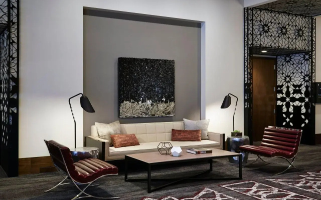 Loews Chicago Hotel