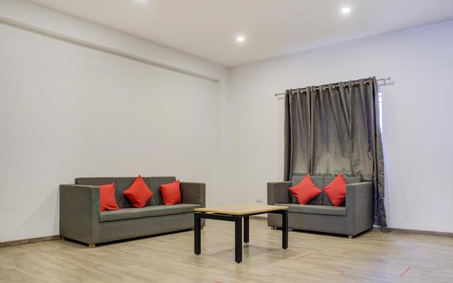 OYO 385 TownHouse Navya International Ramamurthy Nagar