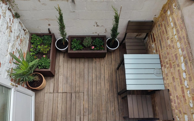 Town Centre House with free parking