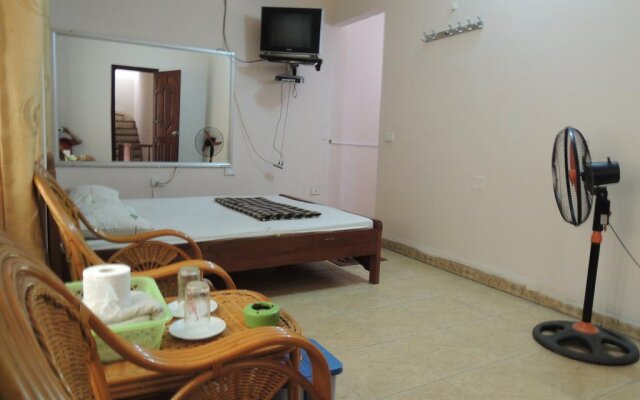 Huong Sen Hotel 1