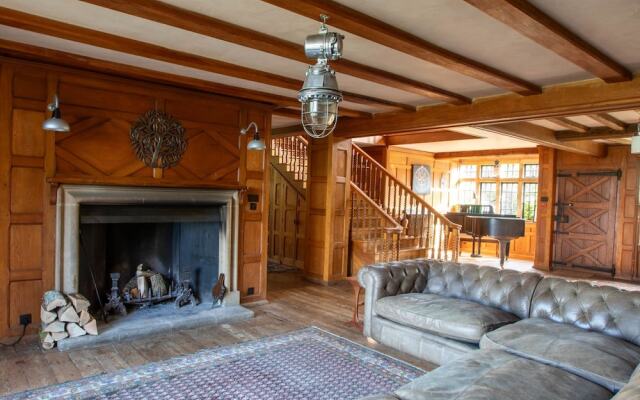 Large Country House in Ashdown Forest
