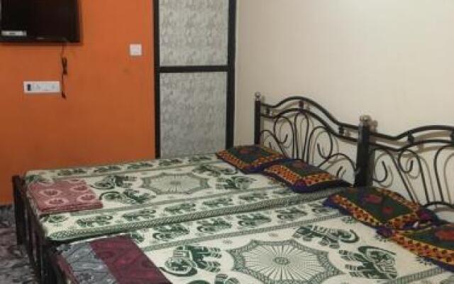 Fernandes Guest House