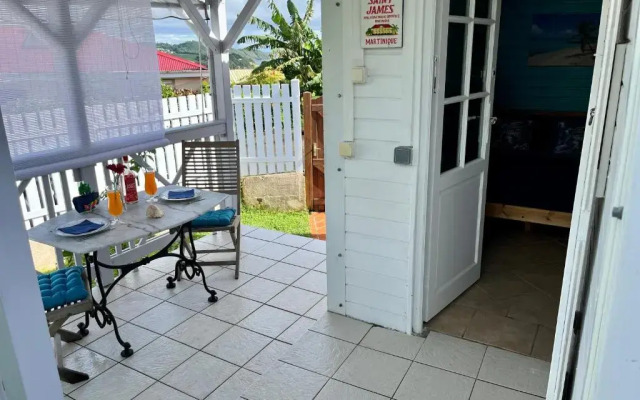 Charmant Bungalow avec piscine