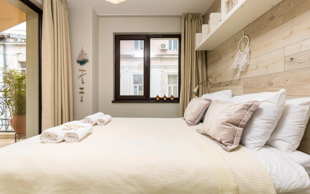 Luxury Central Apartment