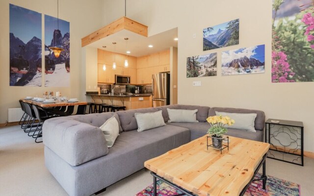 Solstice at Mammoth Lakes