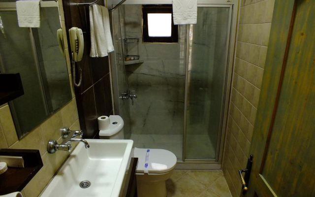 Dolunay Fanizan Otel
