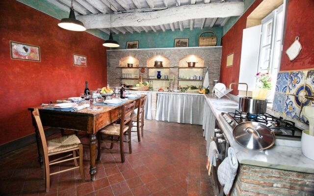 Casa Colli by Vacation in Lucca