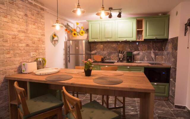 Cozy Apartments