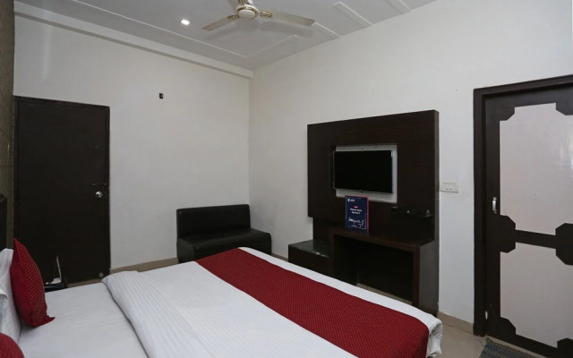 OYO 2862 Hotel Kanha Continental