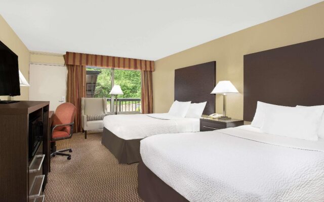 Days Inn - Asheville Mall