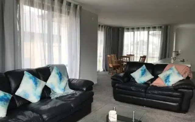 Bijou Bed and Breakfast