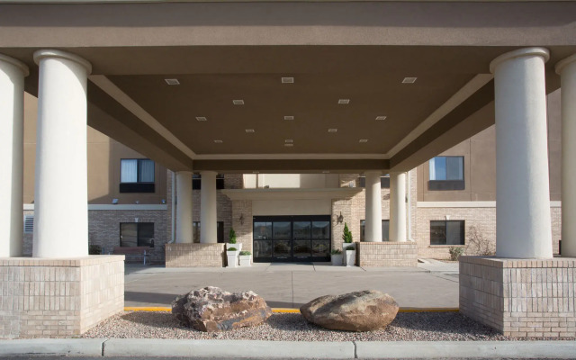 Holiday Inn Express Hotel & Suites Las Vegas by IHG