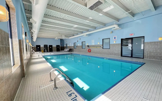 Divya Sutra Plaza and Conference Centre Calgary Airport