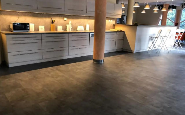 Edit Apartman