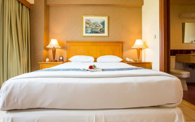 Asuka Hotel MM2100 Industrial Town