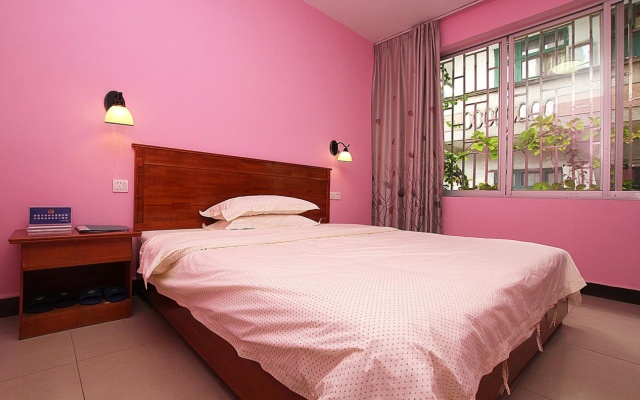 Yangshuo Travellers Land Youth Hostel – Guest Rooms – Guilin