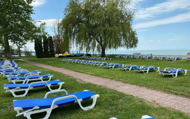 Világos Hotel Balatonvilágos