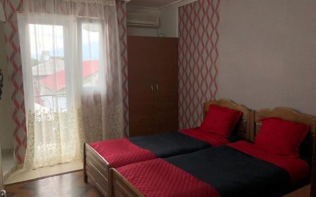 Mzeos House