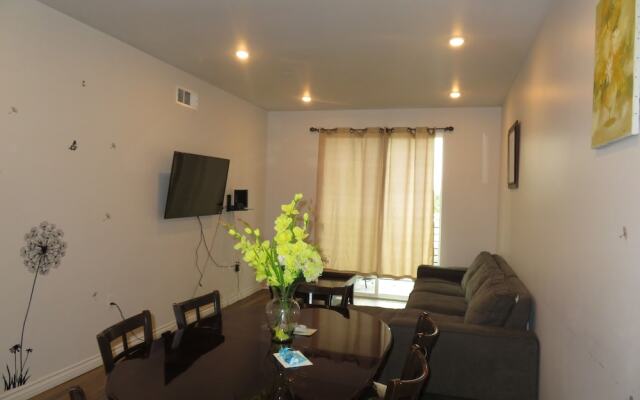 Fully Furnished Apartments near CSUN