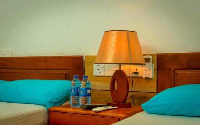 Dayanithi Guest House